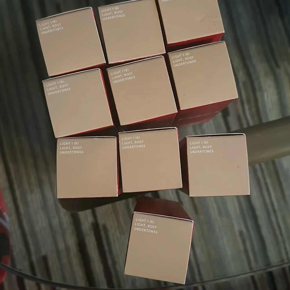 ONE/SIZE by Patrick Starrr Turn Up the Base Blurring Foundation Light 1 (R)
